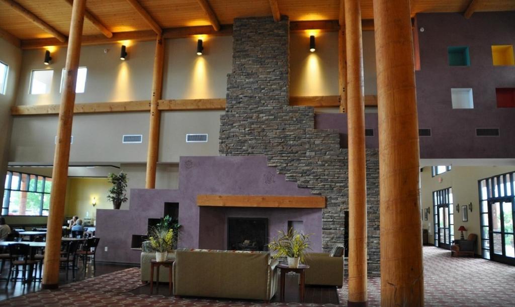 摩恩科皮传统套房酒店 图巴城 外观 照片